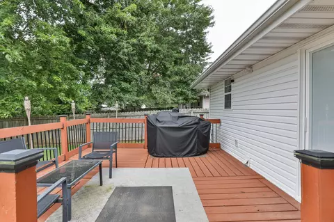 Exterior - 335 S Foster Ave, Springfield, MO 65802 photo 4 of 7