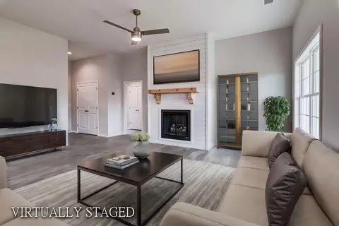 Living - 930 S Pindall Ln, Nixa, MO 65714 photo 5 of 6