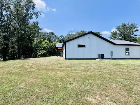 Exterior - 13425 Highway V, Diamond, MO 64840 photo 5 of 8