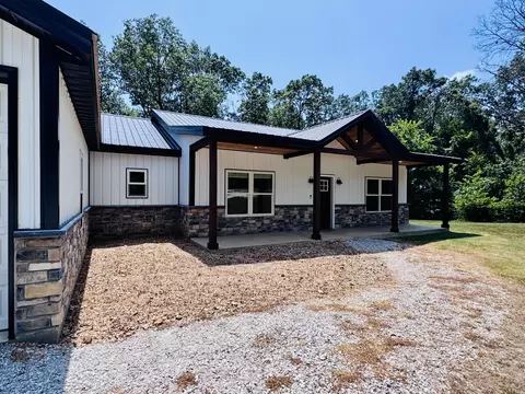 Exterior - 13425 Highway V, Diamond, MO 64840 photo 3 of 8
