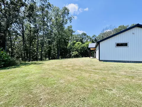 Exterior - 13425 Highway V, Diamond, MO 64840 photo 6 of 8
