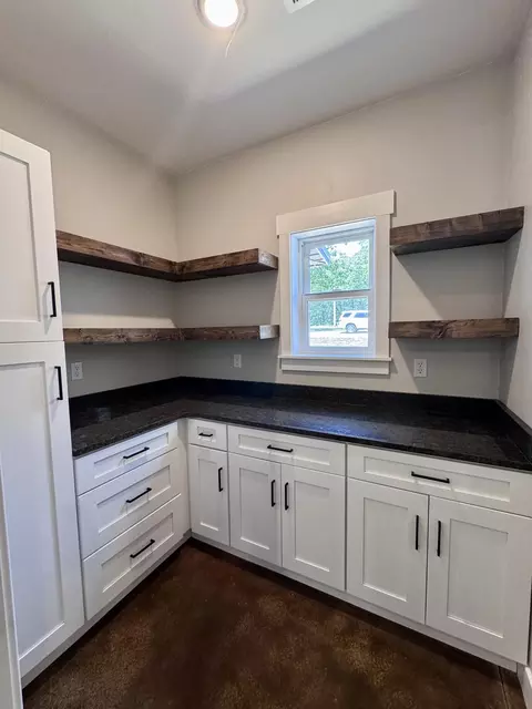 Kitchen - 13425 Highway V, Diamond, MO 64840 photo 6 of 6