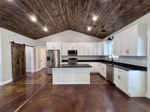 Kitchen - 13425 Highway V, Diamond, MO 64840 photo 1 of 6