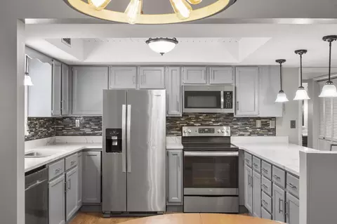 Kitchen - 234 Sunset Cove Ln #A-107, Branson, MO 65616 photo 3 of 4