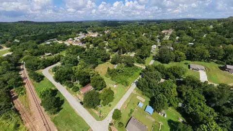 604 4th St, Cotter, AR 72626 photo 6