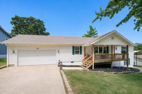 Exterior - 284 Shady Dr, Branson, MO 65616 photo 2 of 8
