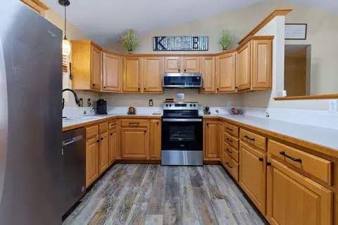 Kitchen - 284 Shady Dr, Branson, MO 65616 photo 1 of 1