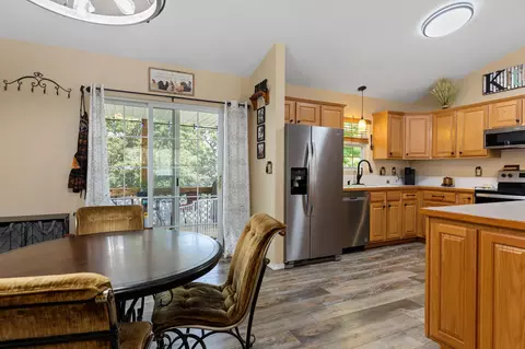 Dining - 284 Shady Dr, Branson, MO 65616 photo 2 of 2
