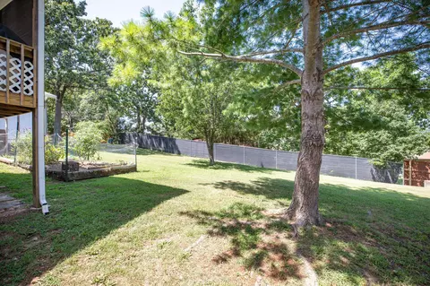 Exterior - 284 Shady Dr, Branson, MO 65616 photo 3 of 8