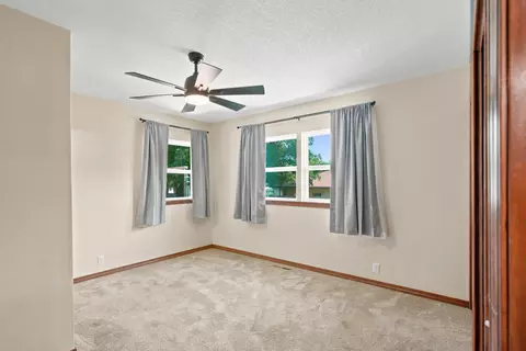 Bedroom - 1306 Porter Ave, Aurora, MO 65605 photo 2 of 5
