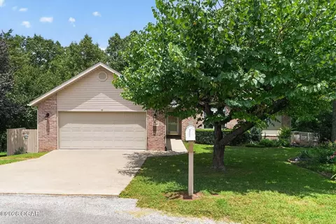 9 Harrington Cir, Bella Vista, AR 72714
