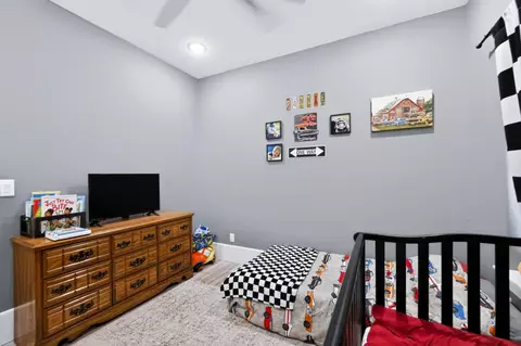 Bedroom - 9689 Geranium Rd, Carthage, MO 64836 photo 6 of 9
