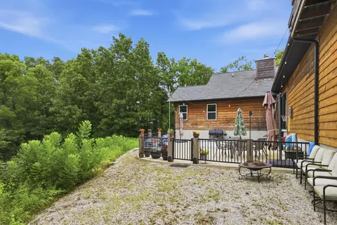 Exterior - 9689 Geranium Rd, Carthage, MO 64836 photo 8 of 14