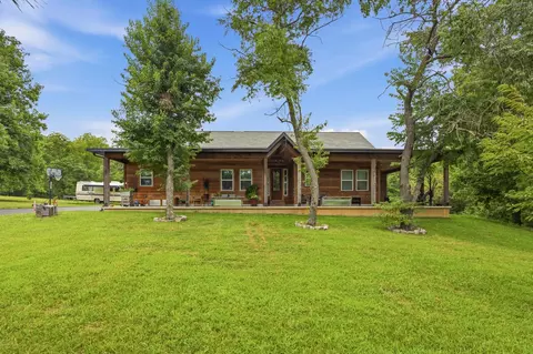 Exterior - 9689 Geranium Rd, Carthage, MO 64836 photo 2 of 14