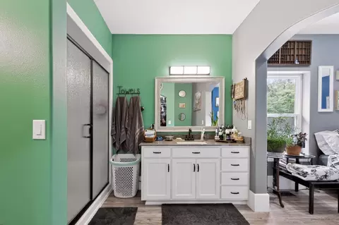 Bath - 9689 Geranium Rd, Carthage, MO 64836 photo 6 of 7