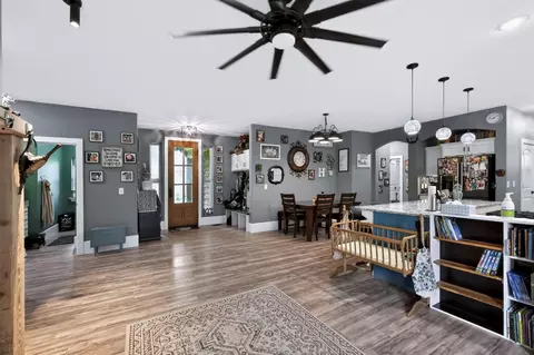 Entry Way - 9689 Geranium Rd, Carthage, MO 64836 photo 1 of 11