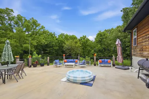 Exterior - 9689 Geranium Rd, Carthage, MO 64836 photo 7 of 14