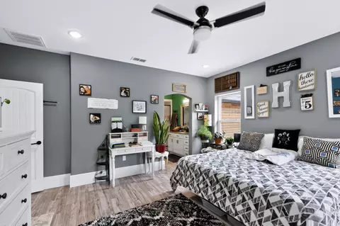 Bedroom - 9689 Geranium Rd, Carthage, MO 64836 photo 8 of 9