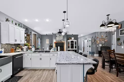 Kitchen - 9689 Geranium Rd, Carthage, MO 64836 photo 1 of 5