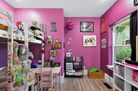Bedroom - 9689 Geranium Rd, Carthage, MO 64836 photo 3 of 9