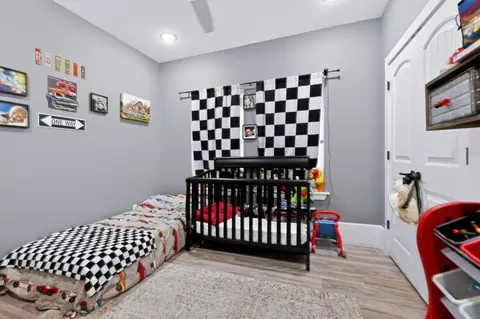 Bedroom - 9689 Geranium Rd, Carthage, MO 64836 photo 4 of 9