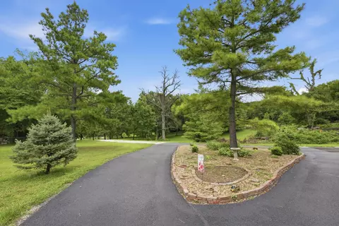 Exterior - 9689 Geranium Rd, Carthage, MO 64836 photo 12 of 14
