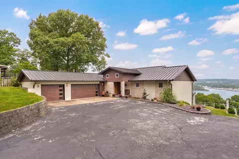 251 Silverbridge Ln, Kimberling City, MO 65686