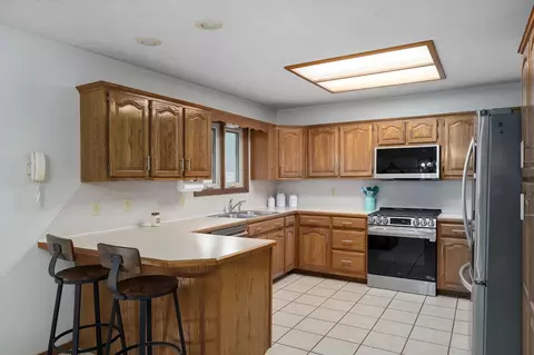 Kitchen - 310 Grant St, Clever, MO 65631 photo 2 of 4