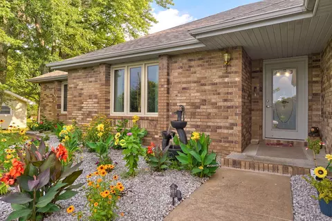 Exterior - 310 Grant St, Clever, MO 65631 photo 3 of 8