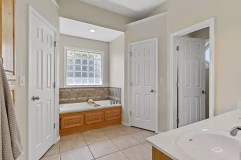 Bath - 953 Megan Ln, Willard, MO 65781 photo 1 of 3