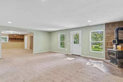 Living - 414 E Hughes Rd, Willard, MO 65781 photo 10 of 11