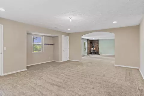 Living - 414 E Hughes Rd, Willard, MO 65781 photo 9 of 11