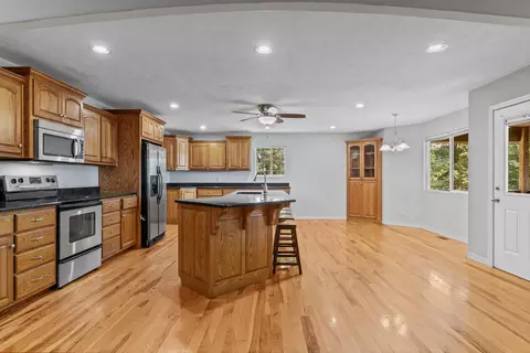 Kitchen - 414 E Hughes Rd, Willard, MO 65781 photo 4 of 5