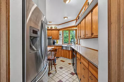 Kitchen - 18133 S 1525 Rd, Nevada, MO 64772 photo 1 of 5