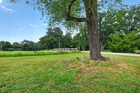 Exterior - 18133 S 1525 Rd, Nevada, MO 64772 photo 11 of 16