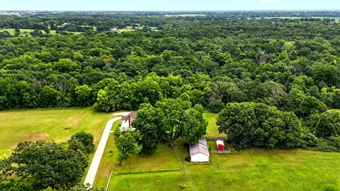 View/Area - 18133 S 1525 Rd, Nevada, MO 64772 photo 1 of 9