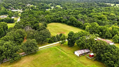 View/Area - 18133 S 1525 Rd, Nevada, MO 64772 photo 2 of 9