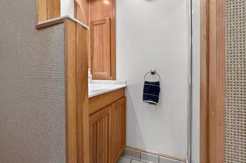 Bath - 18133 S 1525 Rd, Nevada, MO 64772 photo 2 of 9