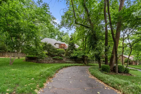 Exterior - 5715 S Kingston Rd, Springfield, MO 65804 photo 14 of 17