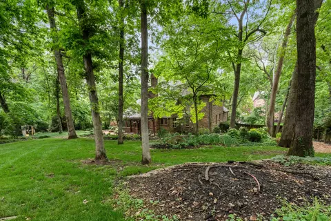 Exterior - 5715 S Kingston Rd, Springfield, MO 65804 photo 7 of 17