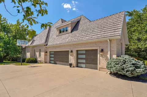 Exterior - 5261 S Applecross Way, Springfield, MO 65809 photo 6 of 12