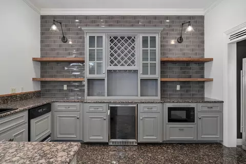 Kitchen - 5261 S Applecross Way, Springfield, MO 65809 photo 7 of 8
