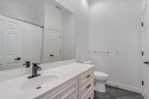 Bath - 5261 S Applecross Way, Springfield, MO 65809 photo 8 of 13