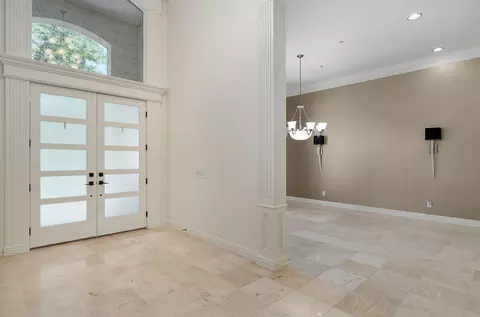 Entry Way - 5261 S Applecross Way, Springfield, MO 65809 photo 3 of 6