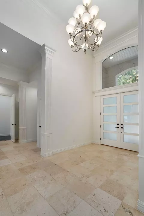 Entry Way - 5261 S Applecross Way, Springfield, MO 65809 photo 2 of 6