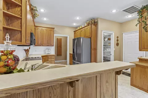 Kitchen - 3140 E Mimosa #D, Springfield, MO 65804 photo 2 of 5
