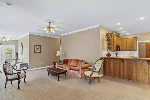 Living - 3140 E Mimosa #D, Springfield, MO 65804 photo 4 of 5