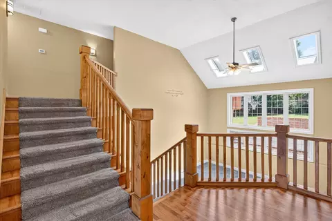 Entry Way - 986 W Sycamore St, Springfield, MO 65810 photo 1 of 4
