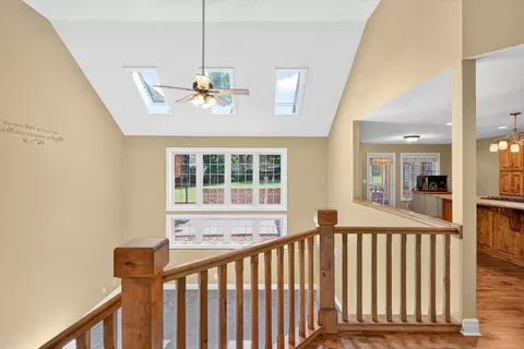 Entry Way - 986 W Sycamore St, Springfield, MO 65810 photo 2 of 4