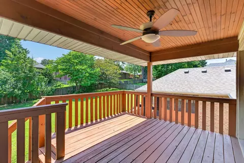 Exterior - 986 W Sycamore St, Springfield, MO 65810 photo 7 of 12